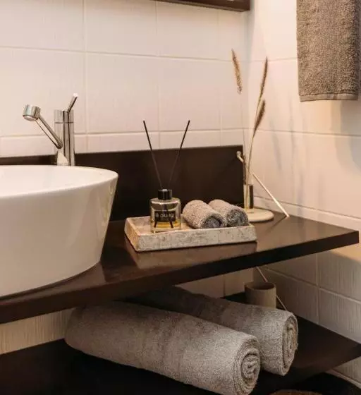 オーシャンビュースイート, Minos Beach Art Hotel, A Member Of Design Hotels