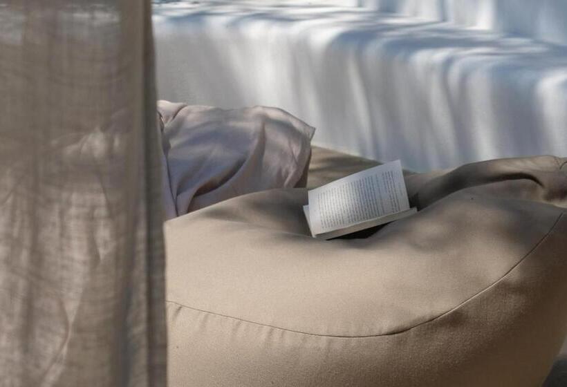 高级洋房, Minos Beach Art Hotel, A Member Of Design Hotels