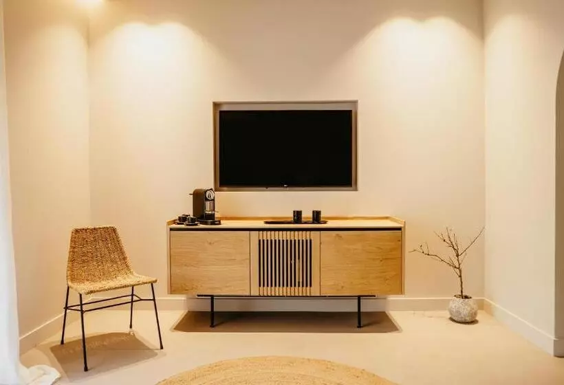スイート, Minos Beach Art Hotel, A Member Of Design Hotels