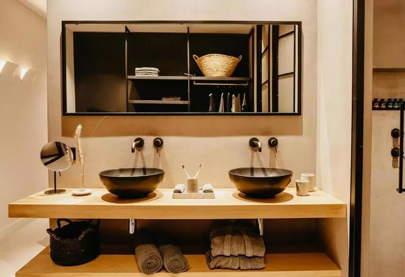 スイート, Minos Beach Art Hotel, A Member Of Design Hotels