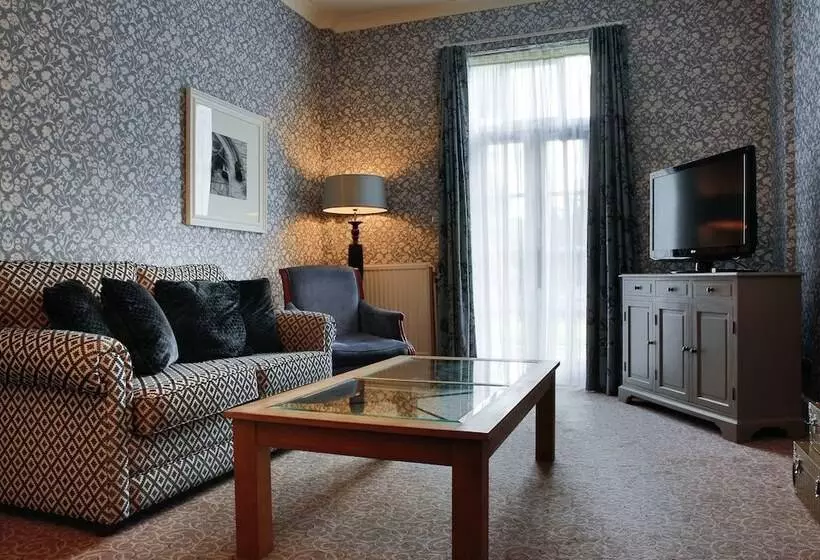 Suite, Mottram Hall