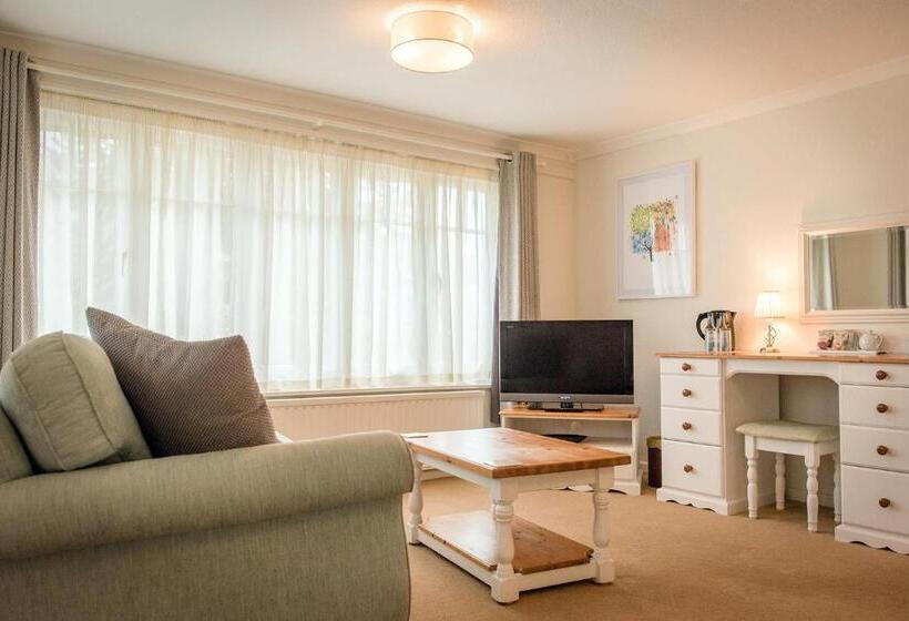 غرفة قياسية بالطابق الأرضى, Mynd House