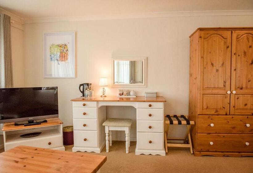 غرفة قياسية بالطابق الأرضى, Mynd House