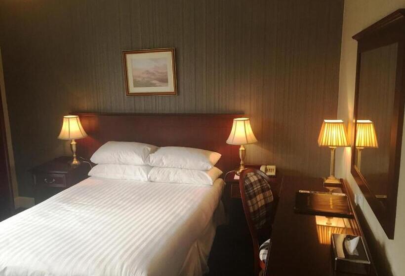 חדר קלאסי, Nethybridge