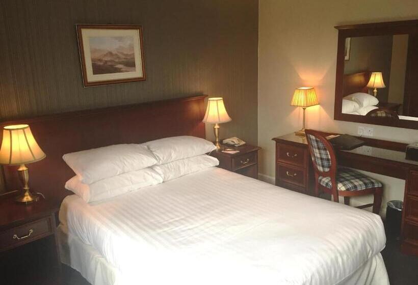 חדר קלאסי, Nethybridge