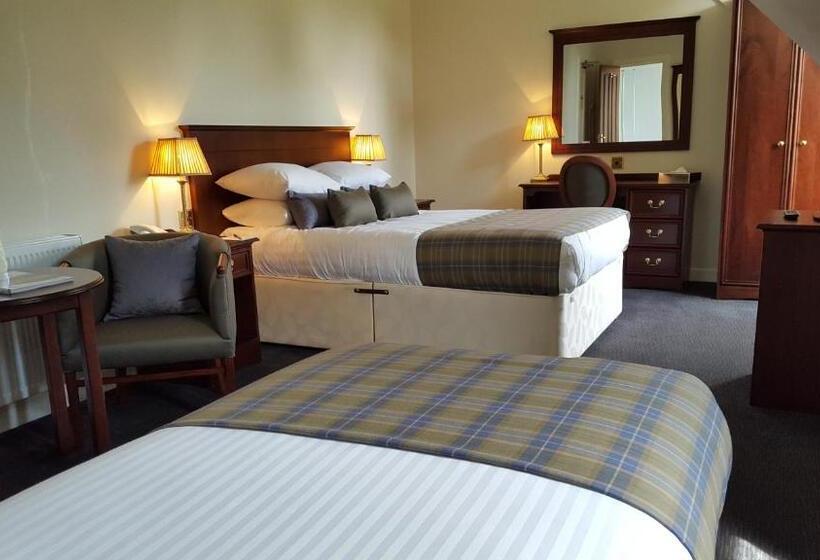 חדר משפחתי, Nethybridge