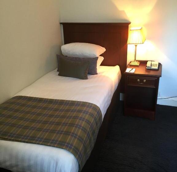 חדר סופריור יחיד, Nethybridge