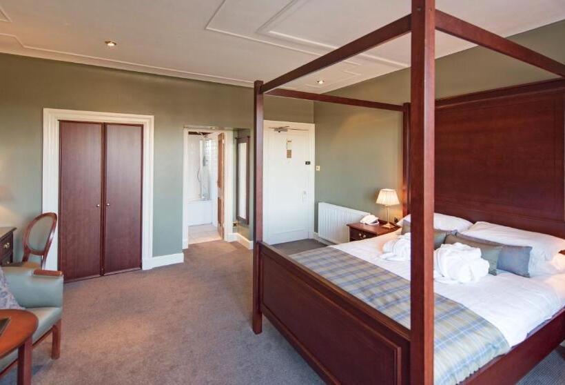 חדר סטנדרט, Nethybridge