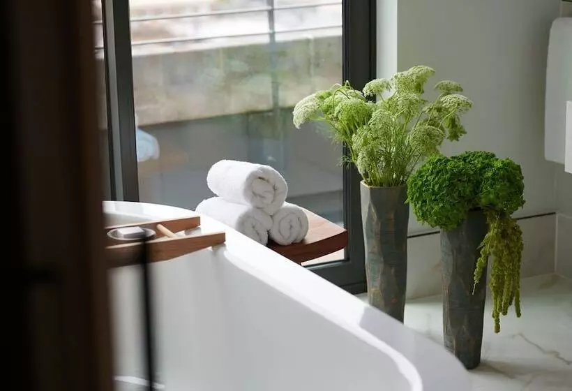 Ullakkohuone, Nobu Hotel London Portman Square