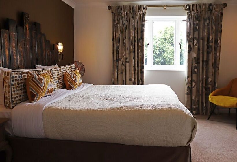 标准间, Shillingford Bridge