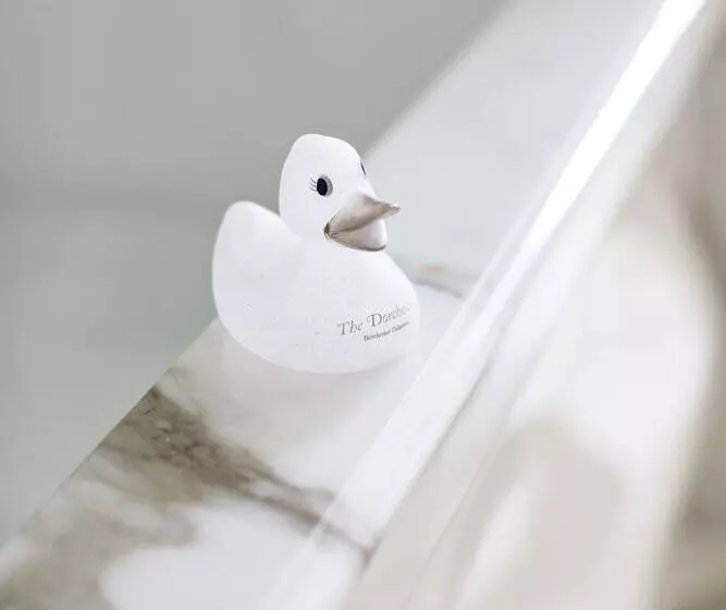 デラックスルーム, The Dorchester   Dorchester Collection