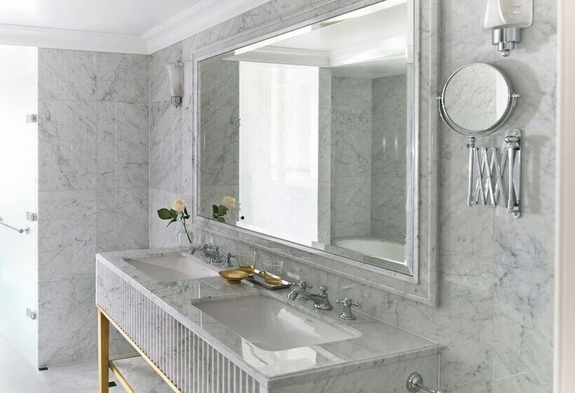 Номер Deluxe, The Dorchester   Dorchester Collection