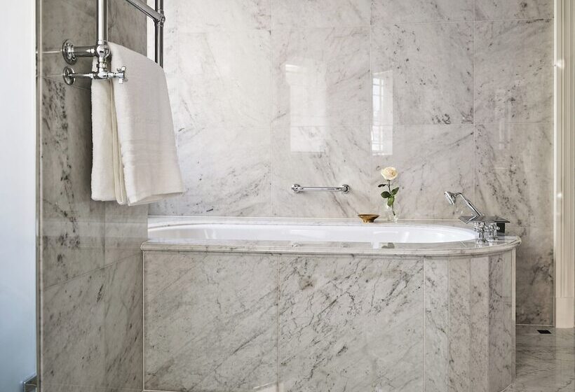 Студия Стандарт, The Dorchester   Dorchester Collection