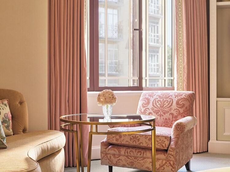 标准工作室, The Dorchester   Dorchester Collection