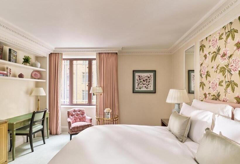 Номер Superior Кровать Кинг, The Dorchester   Dorchester Collection
