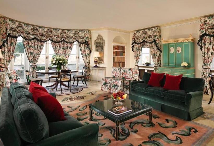 Люкс с Террасой, The Dorchester   Dorchester Collection