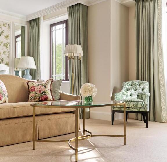 带公园景观的行政房间, The Dorchester   Dorchester Collection
