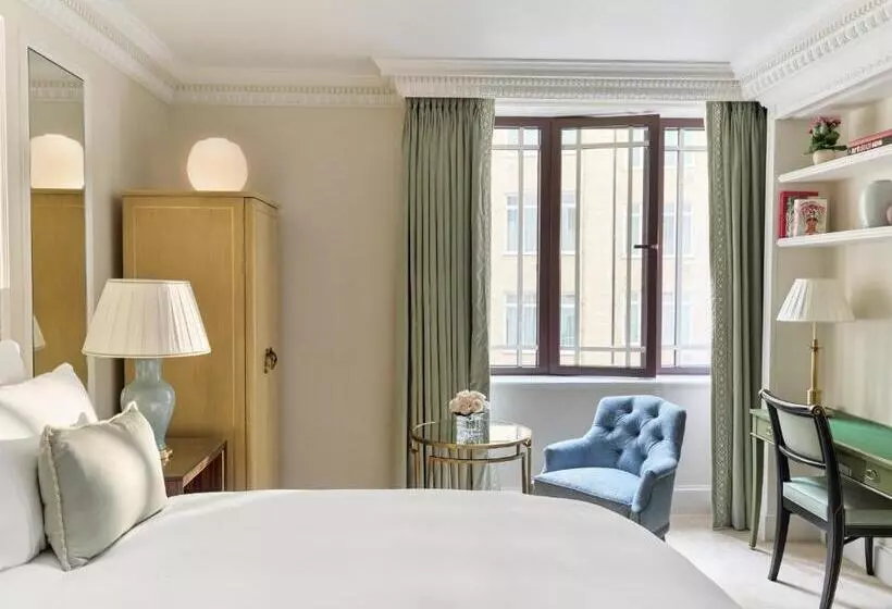 キングサイズベッドのスーペリアルーム, The Dorchester   Dorchester Collection