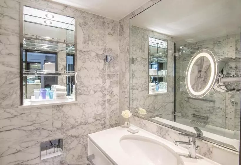 Deluxe Room, The Marylebone