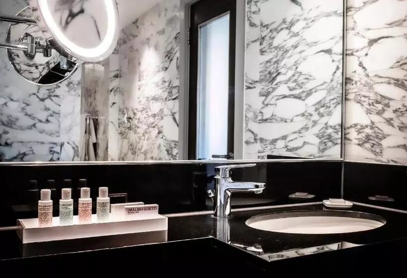 Standard Studio, The Marylebone