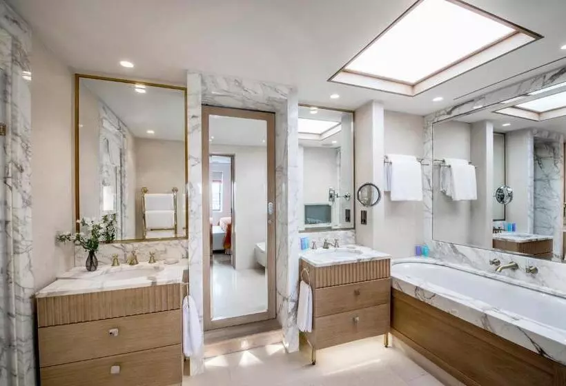 Suite, The Marylebone