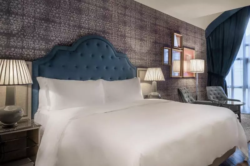 Deluxe Room King Size Bed, The Marylebone
