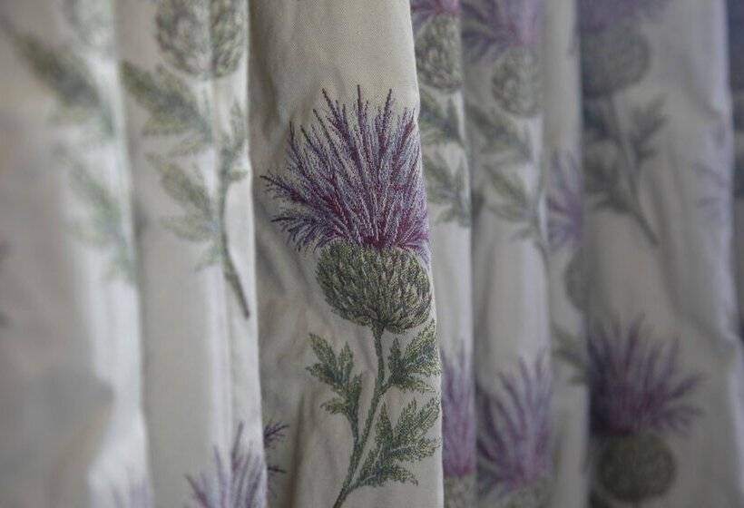 غرفة عائلية, The Murray Park