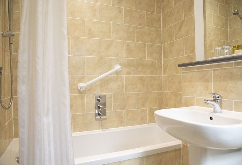 غرفة عائلية, The Murray Park