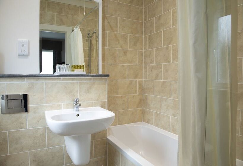 غرفة عائلية, The Murray Park