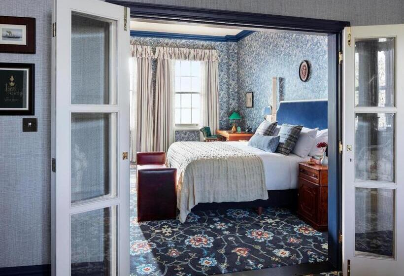 جناح ملكى, The Randolph Hotel Oxford, A Graduate By Hilton