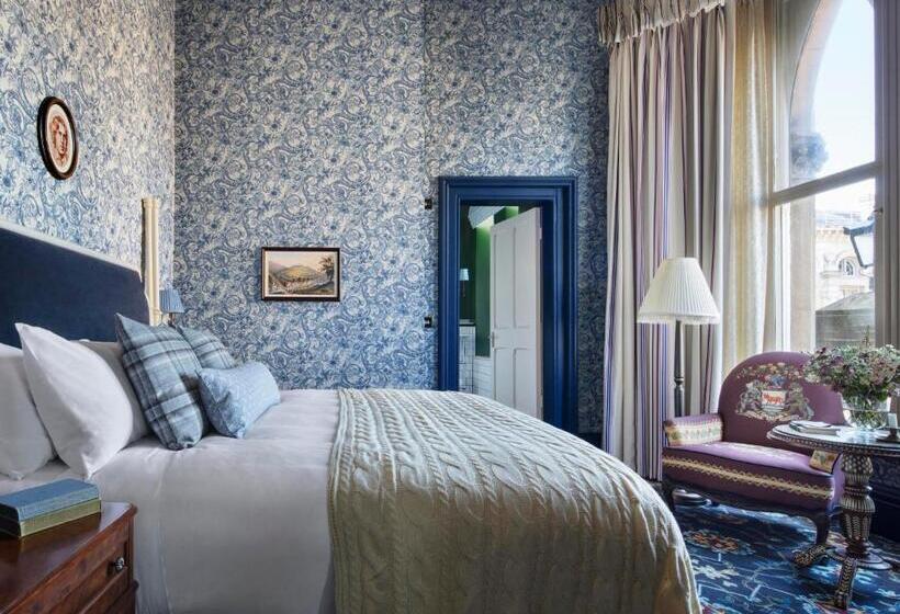 غرفة ديلوكس سرير كينج ذات إطلالة, The Randolph Hotel Oxford, A Graduate By Hilton