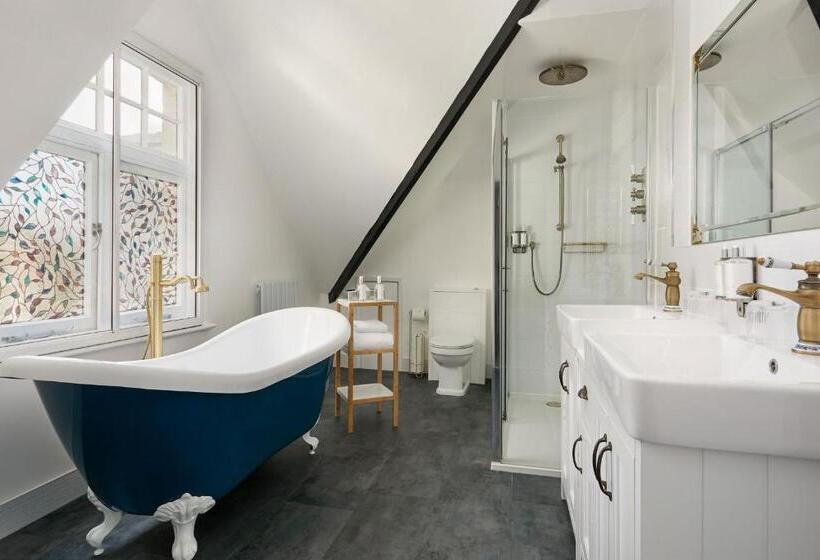 Люкс, The Royal Adelaide