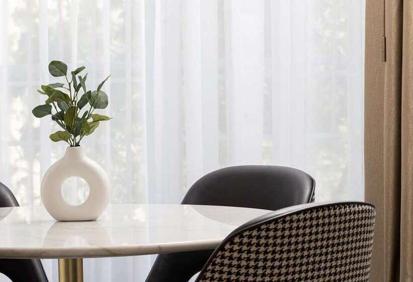 エクゼクティブスイート, The Waldorf Hilton London