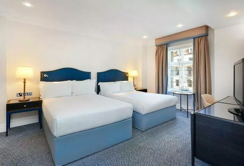 اتاق استاندارد, The Waldorf Hilton London