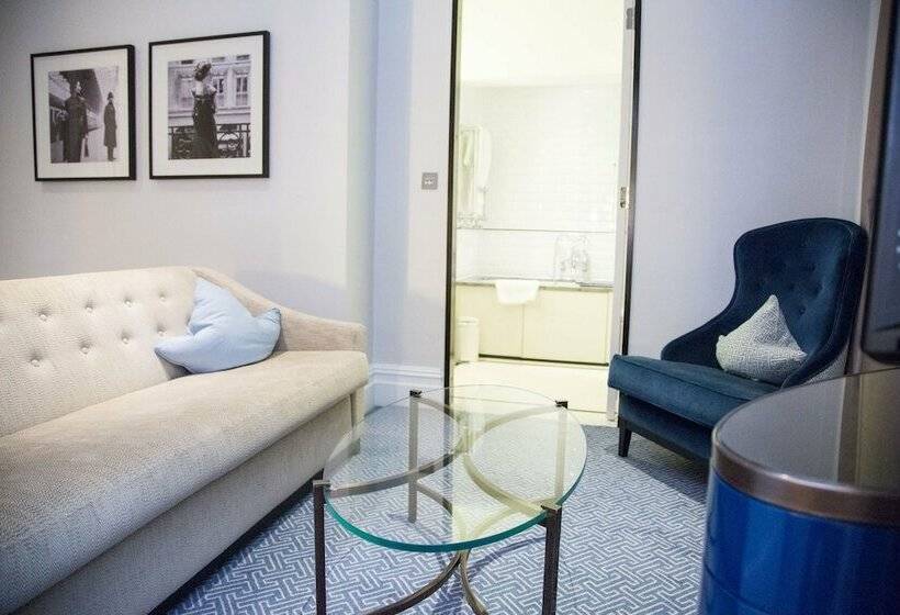 ジュニアスイート, The Waldorf Hilton London