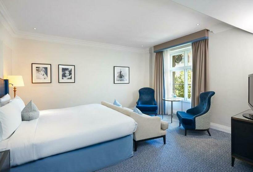 キングサイズベッドのエクゼクティブルーム, The Waldorf Hilton London