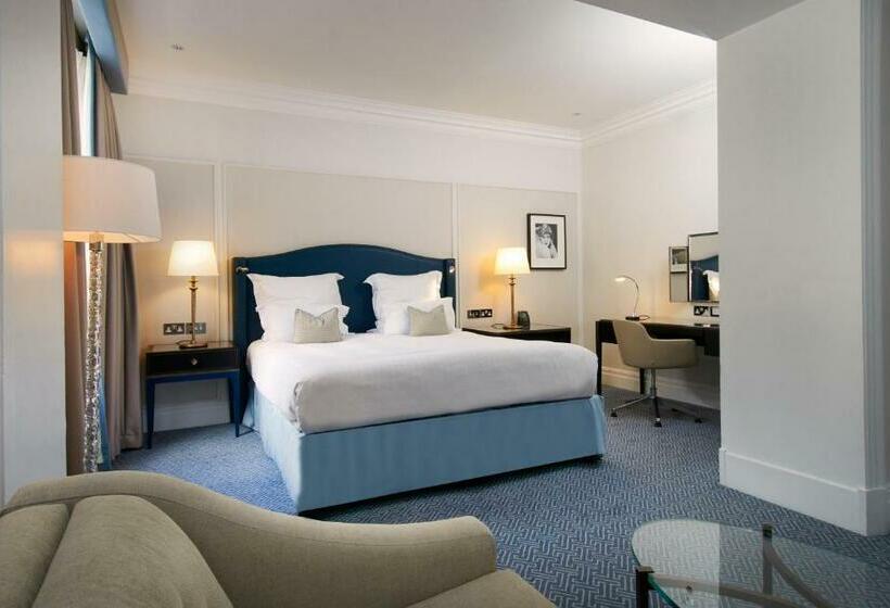 キングサイズベッドのエクゼクティブルーム, The Waldorf Hilton London