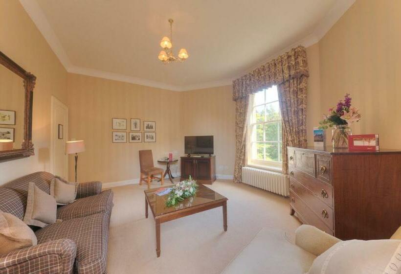 スイート, Muthu Newton