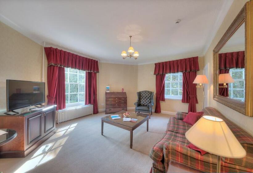 スイート, Muthu Newton