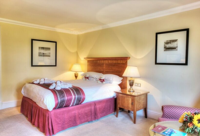 エクゼクティブルーム, Muthu Newton