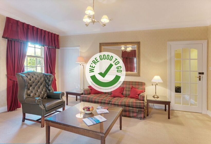 スイート, Muthu Newton