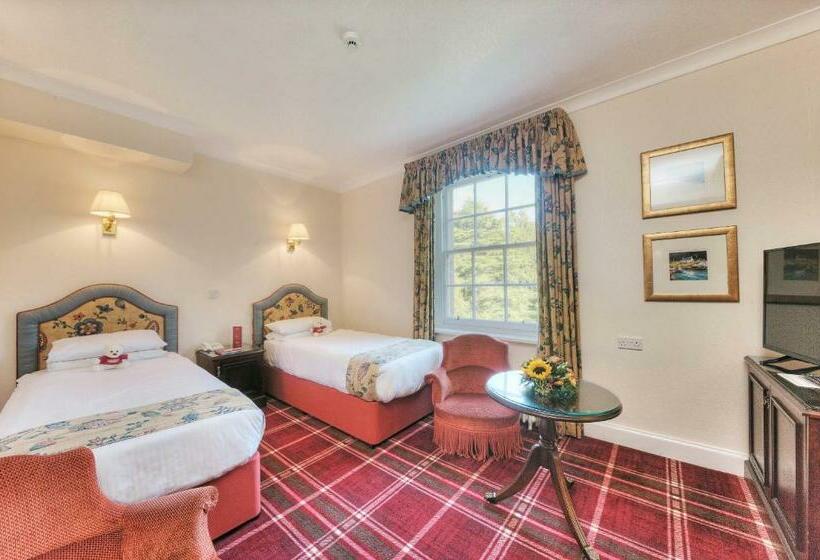 スタンダードルーム, Muthu Newton