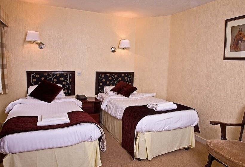 Номер Стандарт, The Cedars Hotel & Restaurant