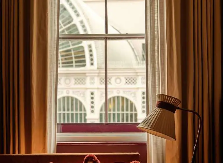 سوئیت رویال, The Randolph Hotel Oxford, A Graduate By Hilton