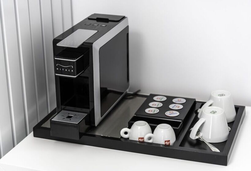 סוויטת ג'וניור פרסטיג' עם נוף לים, Dimitra Beach Hotel & Suites