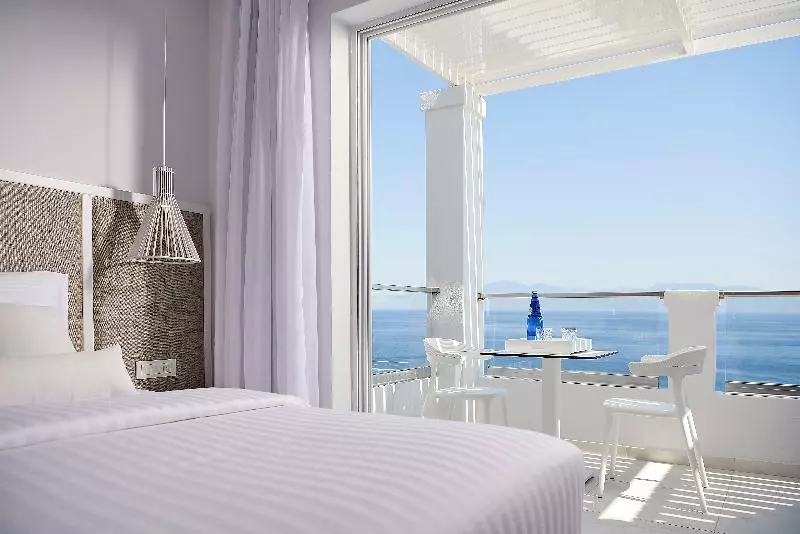オーシャンビューデラックスジュニアスイート, Dimitra Beach Hotel & Suites