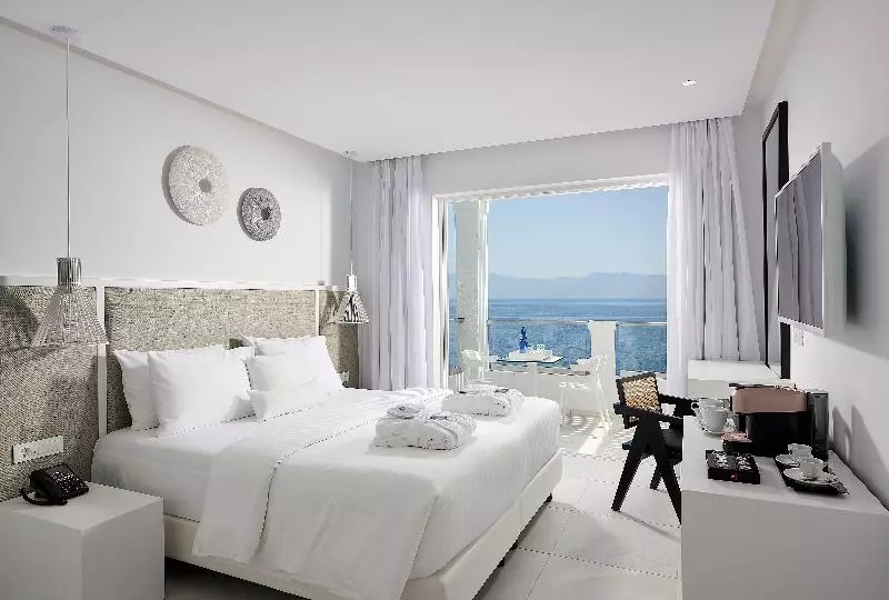 オーシャンビューデラックスジュニアスイート, Dimitra Beach Hotel & Suites