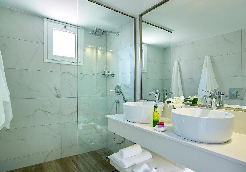 בקתה סטנדרטית עם נוף לים, Dimitra Beach Hotel & Suites