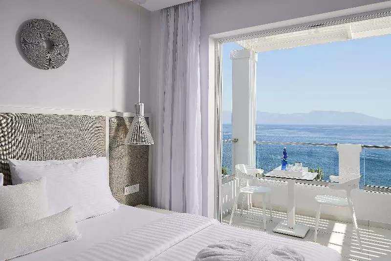 オーシャンビュージュニアスイート, Dimitra Beach Hotel & Suites