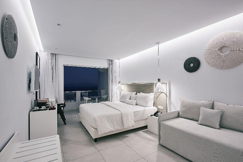 庭の見えるジュニアスイート, Dimitra Beach Hotel & Suites